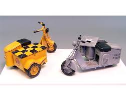 Sidecar came with moped which wasn't loading correctly so i attached it to the italian scooter instead. Plusmodel 1 35 U S Scooter Sidecar Pl362 Videocorsi Per Diorami E Presepi