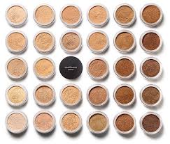 However, commercial mineral makeup brands have often been known to contain bismuth oxychloride, a mineral used as a filler to make up the bulk of the powder that can unfortunately cause irritation for people with sensitive skin (it can cause itchiness, especially when sweating.) Clean Beauty Makeup And Skincare Products Bareminerals