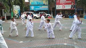 Install the latest version of belajar karate app for free. Si Kecil Qyla Belajar Karate Ada Teman Kecilnya Anak Tk Juga Ikut Latihan Karate Senang Sekali Youtube