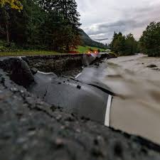 In enns ist es heute morgen überwiegend bewölkt bei einer temperatur von 16 °c. Unwetter In Salzburg Uberschwemmung Durch Schlammlawine In Osterreich Video Welt