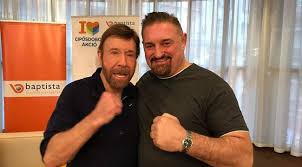 Spartan james and novenyi norbert mma training. Novenyi Norbert Lerugta Chuck Norris Tanitvanyat Borsonline