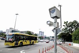The system fired a very bright light upon the speeding vehicle even during a very sunny day. Aes Cameras To Be Installed At 11 New Locations Soyacincau Com