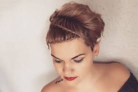 Usually when we picture short hairstyles, our minds automatically think of the numerous pixies cut one can get.… 15 Cute Short Hairstyles And Haircuts For Girls