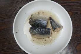 And since mackerel is a fattier fish than tuna, it turns especially. China Canned Jack Mackerel In Brine 425g China Sea Food Food