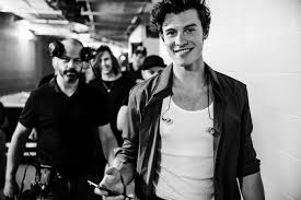 Shawn peter raul mendes (august 8, 1998) is a canadian singer and songwriter. The Full Story Behind Shawn Mendes S Brand New Tour Wardrobe Vogue