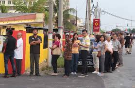 Apart from that, sultan abdul aziz shah airport was to be a hub for global flying hospitals, but the humanitarian medical charity made the decision to close down malaysian operations, stating that the elements to make the correct formula for the gfh model were not present. Berita Harian On Twitter Orang Ramai Mula Beratur Untuk Mengundi Pada Pilihan Raya Umum Ke 14 Di Sekolah Menengah Kebangsaan Sultan Abdul Aziz Teluk Intan Foto Abdullah Yusof Pru14 Jomundi Myundi Https T Co Ebvipa6rqx