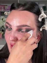 Makayla Nicholson's Instagram, Twitter & Facebook