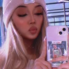 cassie lee hannon (@CWegrzyn)