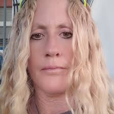 DID YOU SEE IT?! Last night's SpaceX launch from Vandenberg created a  bright plume and a long-trailing cloud across the Southern California sky.  🚀😲 🌇 https://abc7.la/3IJyJhi