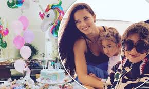 Adriana Lima shares daughter Valentinas birthday pictures on Instagram |  Daily Mail Online