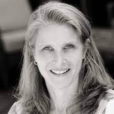 Janet Philbrook's Instagram, Twitter & Facebook