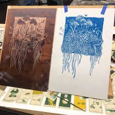 I use 16 gauge copper plate (1/16th inch) which comes in 500 mm x 1000 mm sheets polished on one side and covered with a plastic protective sheet. James R Eads Blue Block Copper Plate Etching In Progress Next
