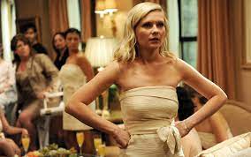 Kirsten dunst in a stella mccartney short suit at bachelorette movie premiere. Bachelorette 2012