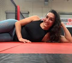 Tatiana Suarez : rTatianaSuarez