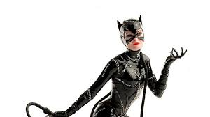 An alternate version of catwoman. Iron Studios Announces Batman Returns Catwoman Statue Batman News