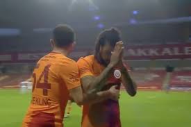 Galatasaray spor kulübü resmi facebook hesabı (official facebook page of. Deandre Yedlin Scores First Galatasaray Goal Sounder At Heart
