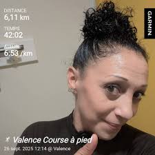 Cc la team 👋 Dernier run de la semaine (bon accessoirement le seul vu le  temps pourri cette semaine 😵‍💫😵‍💫😵‍💫😅) en mode tranquille tout va  bien. Après 2 semaines et demi de