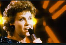 Ryan Reynolds hosts Saturday Night Live