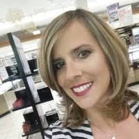 Leslie Rock's Instagram, Twitter & Facebook