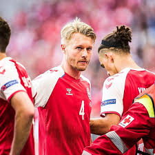 Kjaer was heaped with praise. B Vgvrs3znrt7m