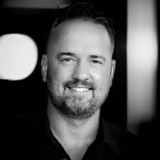 Justin Townsley's Instagram, Twitter & Facebook