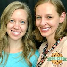 RECIPE HERE:  https://familycookierecipes.com/fudge-peanut-butter-cookie-cups/ Fudge  Peanut Butter Cookie Cups are peanut butter cookies baked in a mini muffin  pan and filled with a simple chocolate fudge! Delicious flavor combination  in these amazing ...