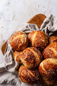 Easy Pretzel Rolls Two Cups Flour Recipe Recipes Best Bread Recipe Pretzel Rolls