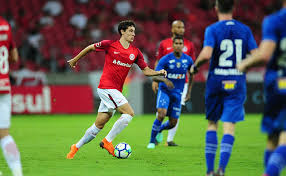 Rodrigo dourado cunha (born 17 june 1994) is a brazilian professional footballer who plays as a midfielder for internacional. Prognostico Cruzeiro X Internacional No Brasileirao 2018 Ganhador Com