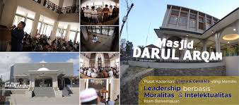 Senarai di bawah menunjukkan senarai populasi penduduk di setiap daerah di malaysia mengikut negeri. Beranda Pondok Pesantren Darul Arqam Muhammadiyah Daerah Garut