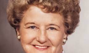 Karen Bakewell's Instagram, Twitter & Facebook