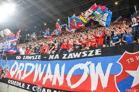 Check spelling or type a new query. Kibice Wisly Krakow Czekali Do 4 Rano Aby Przywitac Swoich Pilkarzy Po Wysokiej Porazce Super Express