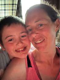 Skunks and other wildlife visiting homes to eat cat food