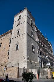La gesta del asedio y liberación del alcazar de toledo, que conmovió al mundo narrada en una buena película, clásica del tema. Alcazar Toledo Structurae