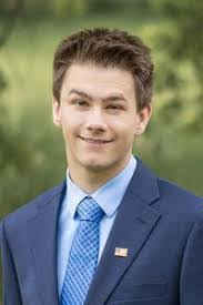 Jake Ross's Instagram, Twitter & Facebook