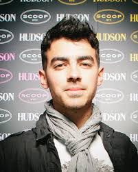 Jason Solis's Instagram, Twitter & Facebook