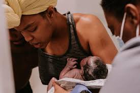 ✨BIRTH STORY SHARE✨ Home Birth Story of Jessica~ I connected with Jessica  through @birthbecomesyou as she was looking for a birth photographer since  the original one she wanted wasn't able to be