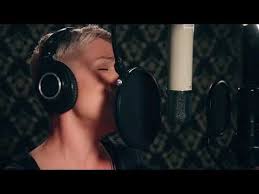 Don't miss the greatest showman, now available on disney+. Pink And Her Daughter Willow Recorded Music For The Greatest Showman Reimagined Chills Womancrush Willow Sage Hart Pink Singer P Nk