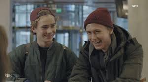 When even complimented his boyfriend in full on english. The Green Jacket Of Isak Valtersen Tarjei Sandvik Moe In Skam S03e08 Spotern
