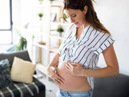 Ich bin jetzt in der 20 ssw und mehrmals täglich wenn ich auf der couch oder im bett liege verformt sich mein bauch, es kommen richtige beulen heraus. 20 Ssw Die 20 Schwangerschaftswoche Im Uberblick Medela