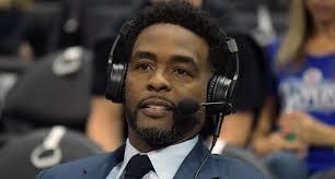 Chris Webber returns to TNT Sports as college basketball analyst
