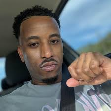 What happens when the final boss's hp is at 15 percent?