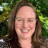 Lynne Michaud's Instagram, Twitter & Facebook