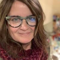 Shelly Sharkey's Instagram, Twitter & Facebook