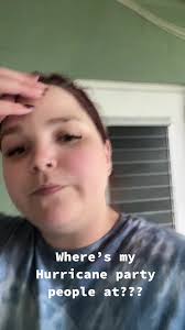 Genevieve Albert (@gennayy27)