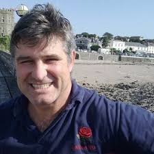 rosie hutton (@rosie_leigh1)