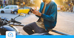 L'arrivée de la vignette crit'air en 2016 permet d'organiser ces circulations et d'avantager les moteurs les moins polluants. Vignette Crit Air Moto Notre Simulateur Lesfurets