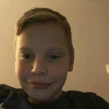 Aaron Manns's Instagram, Twitter & Facebook