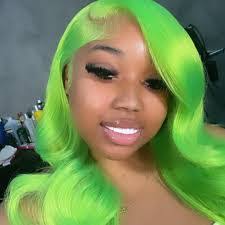 Shania Floyd's Instagram, Twitter & Facebook