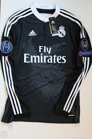 Real madrid jerseys have never been outside out top 5 selling kits in any given season, such is the traditionally, real madrid's away kits have almost always been blue, black or purple. Adidas Men S Cristiano Ronaldo Real Madrid Long Sleeve Soccer Jersey Black Large 1820144705