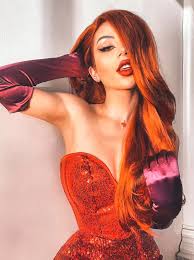 Amber Scholl Nude – Telegraph